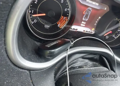 2014 Jeep Cherokee Limited z USA, uszkodzony, nr VIN 1C4PJLDS3EW258719